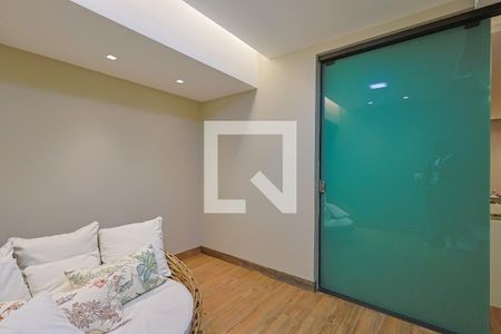 Corredor de apartamento à venda com 3 quartos, 370m² em Vale dos Cristais, Nova Lima