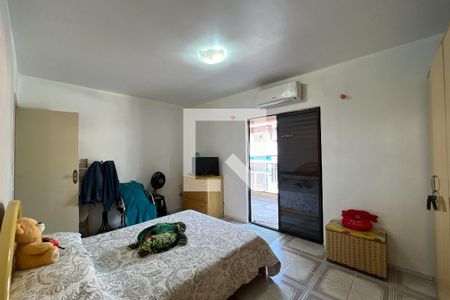 Suíte de casa à venda com 3 quartos, 100m² em Vila Marina, São Paulo