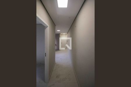 Corredor de apartamento para alugar com 2 quartos, 47m² em Cidade Continental, São Paulo