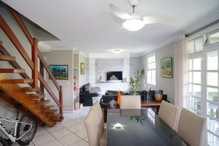 Sala de apartamento à venda com 3 quartos, 130m² em Badu, Niterói