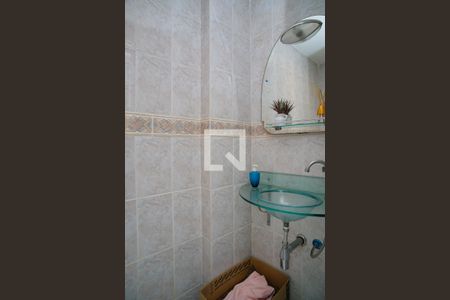 Lavabo de apartamento à venda com 3 quartos, 130m² em Badu, Niterói