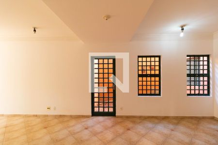 Sala de casa para alugar com 3 quartos, 257m² em Taquaral, Campinas