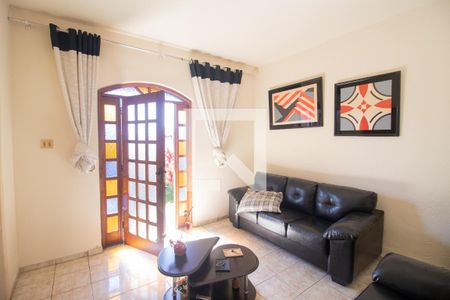 Sala de casa à venda com 3 quartos, 150m² em Alvorada, Contagem