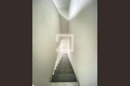 Escada de casa para alugar com 1 quarto, 40m² em Vila Bremen, Guarulhos