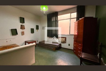 Casa à venda com 5 quartos, 384m² em Catete, Rio de Janeiro