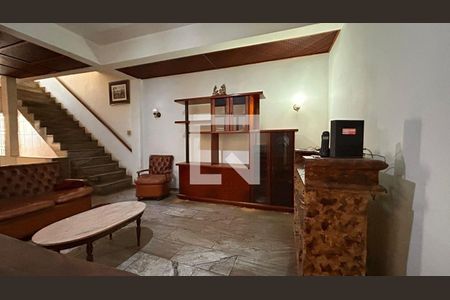 Casa à venda com 5 quartos, 384m² em Catete, Rio de Janeiro