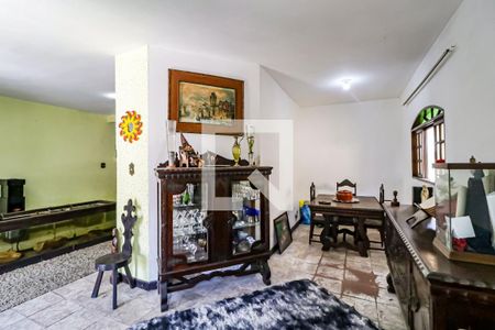 Sala de casa para alugar com 6 quartos, 300m² em Butantã, São Paulo