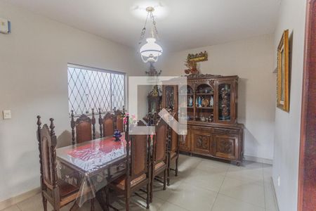 Sala 2 de casa à venda com 6 quartos, 396m² em Esplanada, Belo Horizonte