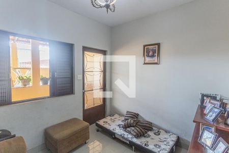 Sala 1 de casa à venda com 6 quartos, 396m² em Esplanada, Belo Horizonte