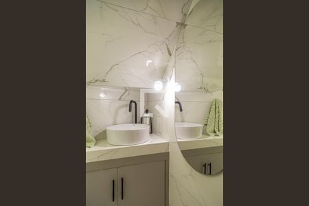 Lavabo de casa à venda com 3 quartos, 150m² em Parque Jabaquara, São Paulo