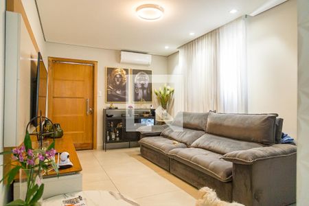 Sala de casa à venda com 3 quartos, 150m² em Parque Jabaquara, São Paulo