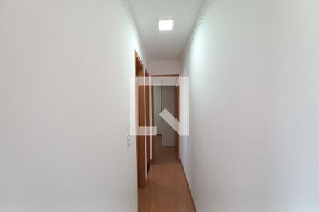 Corredor de apartamento à venda com 2 quartos, 52m² em Vila Satúrnia, Campinas