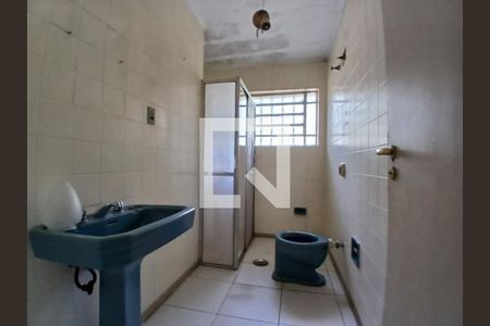 Casa à venda com 3 quartos, 180m² em Vila Cordeiro, São Paulo