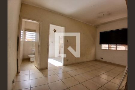 Casa à venda com 3 quartos, 180m² em Vila Cordeiro, São Paulo