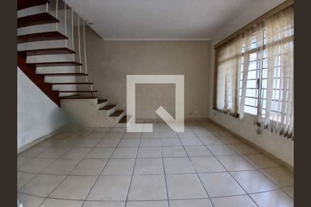 Casa à venda com 3 quartos, 180m² em Vila Cordeiro, São Paulo
