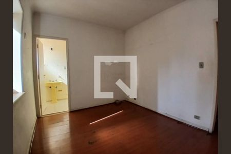 Casa à venda com 3 quartos, 180m² em Vila Cordeiro, São Paulo