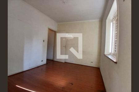 Casa à venda com 3 quartos, 180m² em Vila Cordeiro, São Paulo