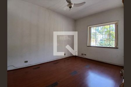 Casa à venda com 3 quartos, 180m² em Vila Cordeiro, São Paulo