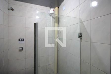 Banheiro de kitnet/studio para alugar com 1 quarto, 20m² em Liberdade, Belo Horizonte