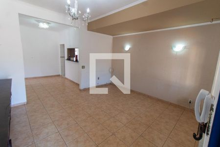 Sala de casa à venda com 5 quartos, 200m² em Vila José Iório, Campinas