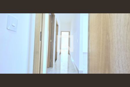 Corredor quartos de casa à venda com 3 quartos, 158m² em Lundcéia, Lagoa Santa