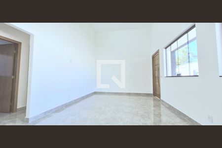 Sala de casa à venda com 3 quartos, 158m² em Lundcéia, Lagoa Santa