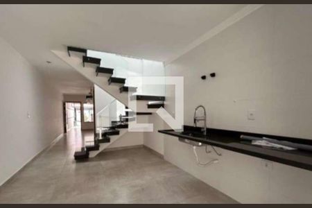 Casa à venda com 3 quartos, 127m² em Jardim Picolo, São Paulo