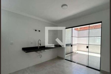 Casa à venda com 3 quartos, 127m² em Jardim Picolo, São Paulo