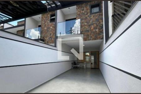 Casa à venda com 3 quartos, 127m² em Jardim Picolo, São Paulo