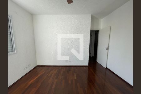 Quarto 1 de casa para alugar com 5 quartos, 270m² em Vila Albano, São Paulo