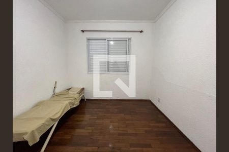 Quarto 2 de casa para alugar com 5 quartos, 270m² em Vila Albano, São Paulo