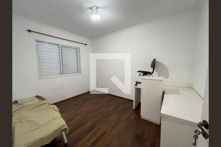 Quarto 2 de casa para alugar com 5 quartos, 270m² em Vila Albano, São Paulo