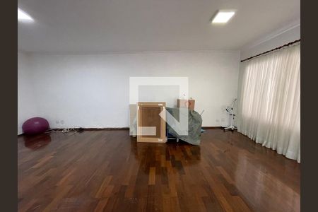 Sala de casa para alugar com 5 quartos, 270m² em Vila Albano, São Paulo