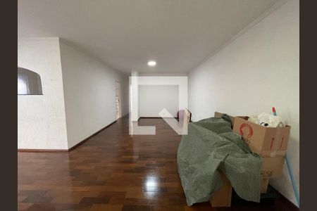 Sala de casa para alugar com 5 quartos, 270m² em Vila Albano, São Paulo