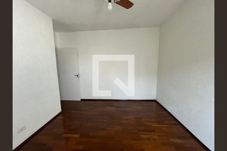 Quarto 1 de casa para alugar com 5 quartos, 270m² em Vila Albano, São Paulo