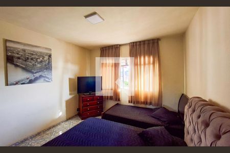 Quarto de casa à venda com 3 quartos, 360m² em Bom Jesus, Belo Horizonte