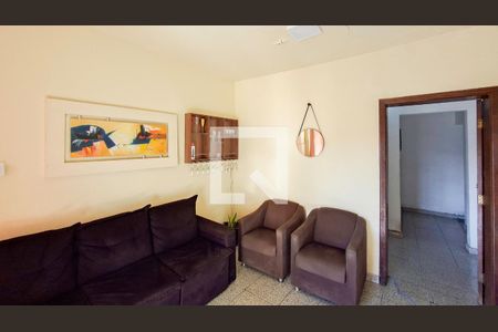 Sala de casa à venda com 3 quartos, 360m² em Bom Jesus, Belo Horizonte