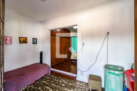 Quarto de casa para alugar com 2 quartos, 120m² em Jardim Ester Yolanda, São Paulo