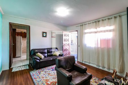 Sala de casa para alugar com 2 quartos, 120m² em Jardim Ester Yolanda, São Paulo