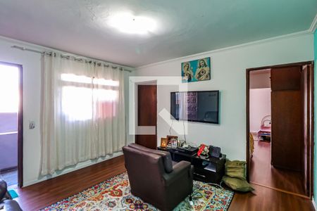 Sala de casa para alugar com 2 quartos, 120m² em Jardim Ester Yolanda, São Paulo