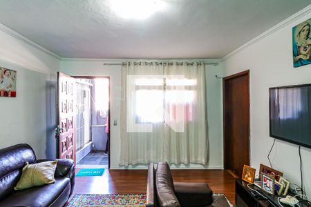 Sala de casa para alugar com 2 quartos, 120m² em Jardim Ester Yolanda, São Paulo