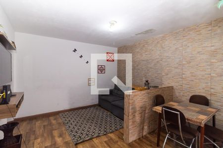 Sala de casa à venda com 2 quartos, 60m² em Vila Fatima, São Paulo