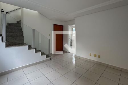 Sala de apartamento à venda com 4 quartos, 150m² em Álvaro Camargos, Belo Horizonte