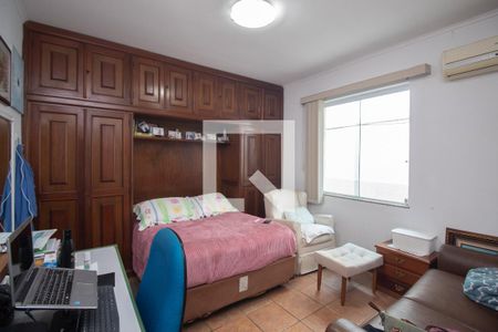 Quarto 2 de casa à venda com 5 quartos, 240m² em Bortolândia, São Paulo