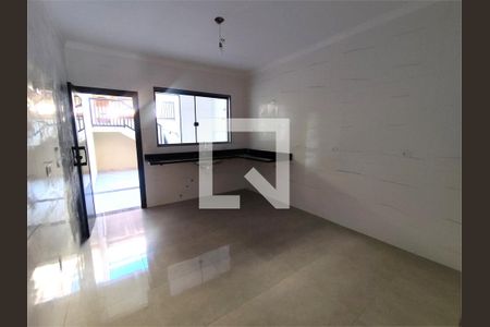 Casa à venda com 3 quartos, 125m² em São Lucas, São Paulo