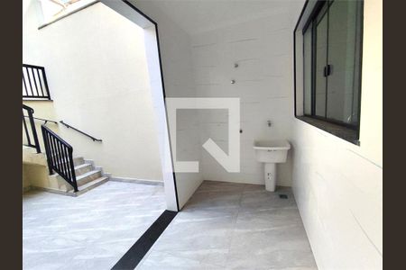 Casa à venda com 3 quartos, 125m² em São Lucas, São Paulo