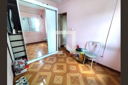 Casa à venda com 5 quartos, 125m² em Vila Central, São Paulo