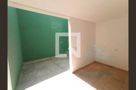 Casa à venda com 3 quartos, 100m² em Parque São Lucas, São Paulo