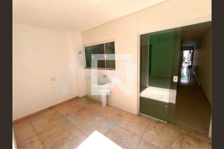 Casa à venda com 3 quartos, 100m² em Parque São Lucas, São Paulo