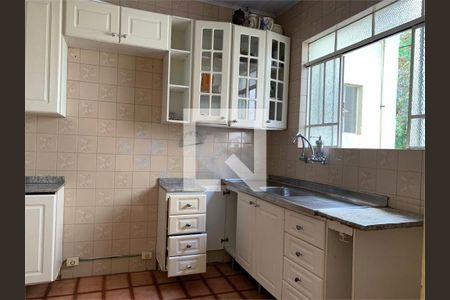 Casa à venda com 4 quartos, 174m² em Vila Guarani, São Paulo